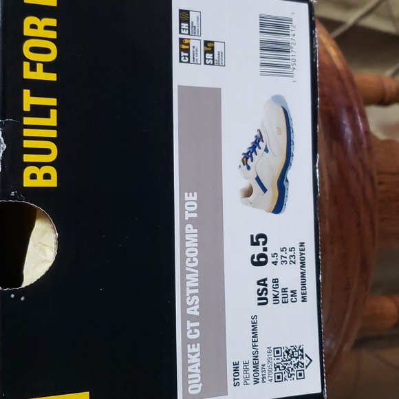 NWT- Caterpillar ‘Quake’ Safety Shoe w/Composite Toe - Picture 10 of 11